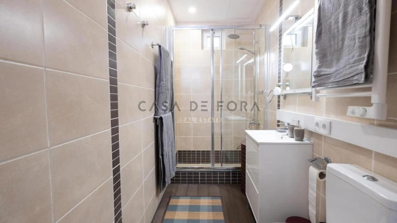 Moradia T5 para Venda em Olhão Foto 5