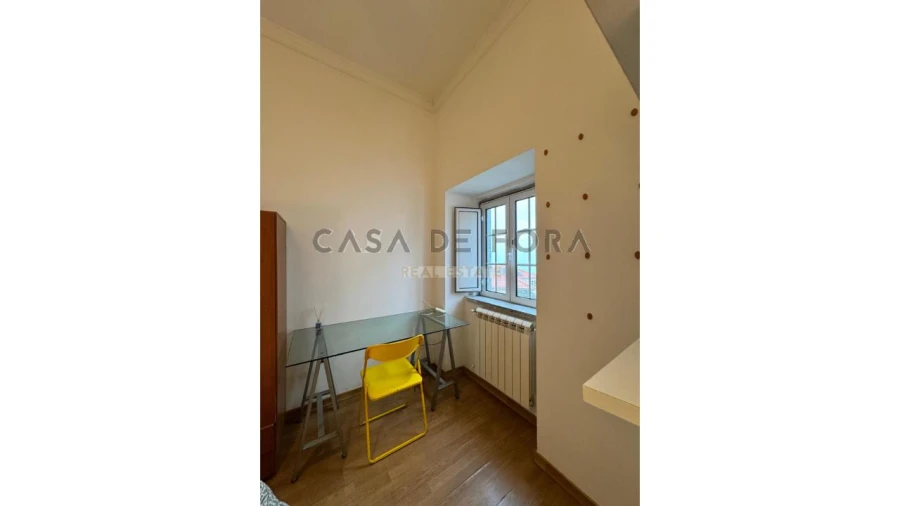 Apartamento T1 para Venda em Covilhã e Canhoso Foto 9