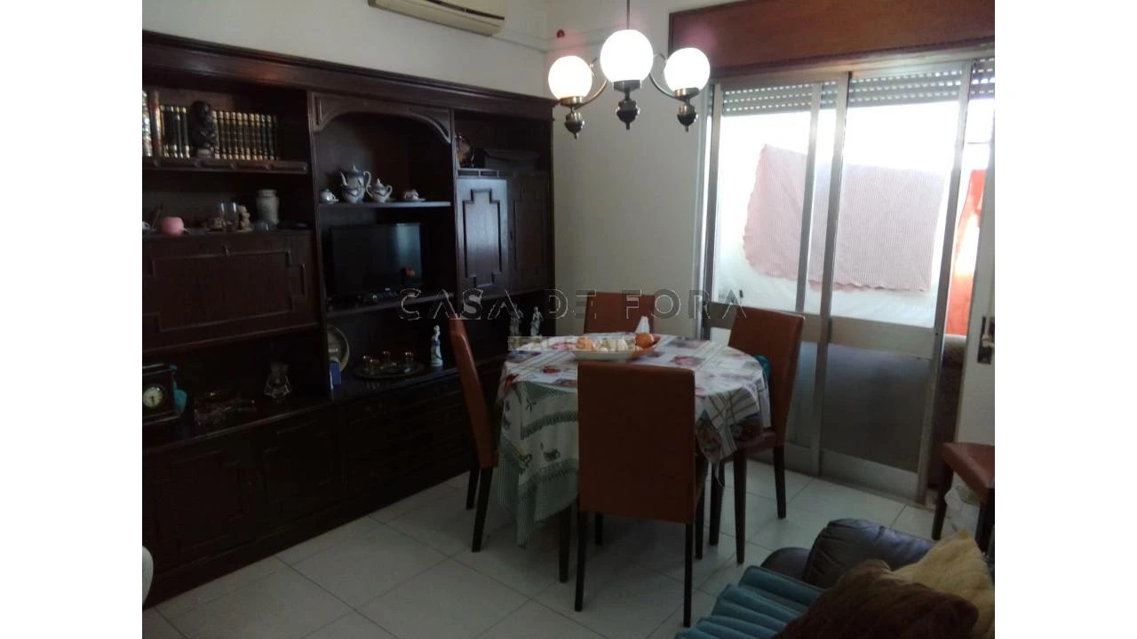 Apartamento T3 para Venda em Olhão Foto 1