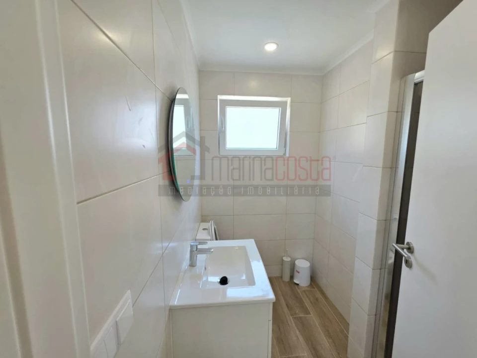 Apartamento T2 para Venda em Peniche Foto 11
