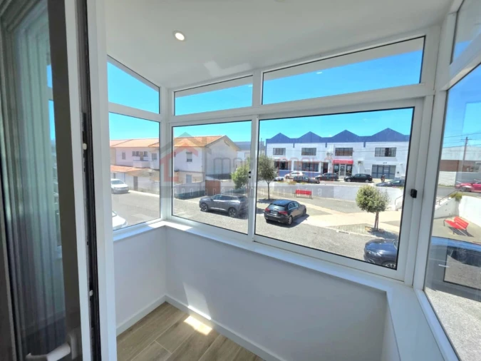 Apartamento T2 para Venda em Peniche Foto 5