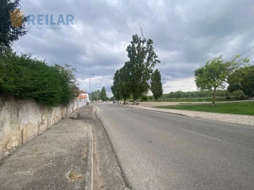 Terreno para Venda em Alenquer (Santo Estêvão e Triana)