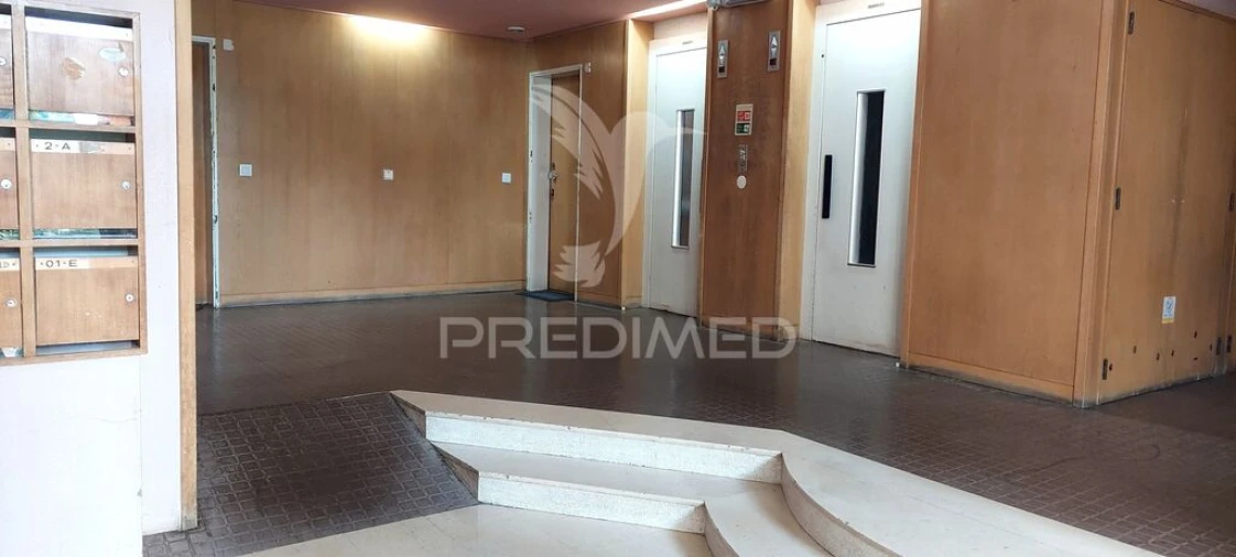 Apartamento T1 para Venda em Massamá e Monte Abraão Foto 4