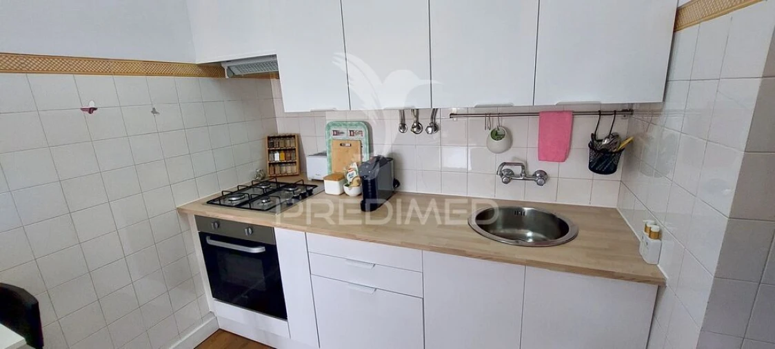 Apartamento T1 para Venda em Massamá e Monte Abraão Foto 13