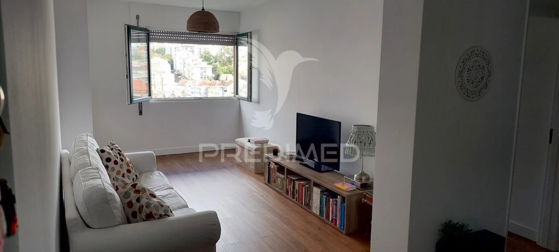 Apartamento T1 para Venda em Massamá e Monte Abraão Foto 16