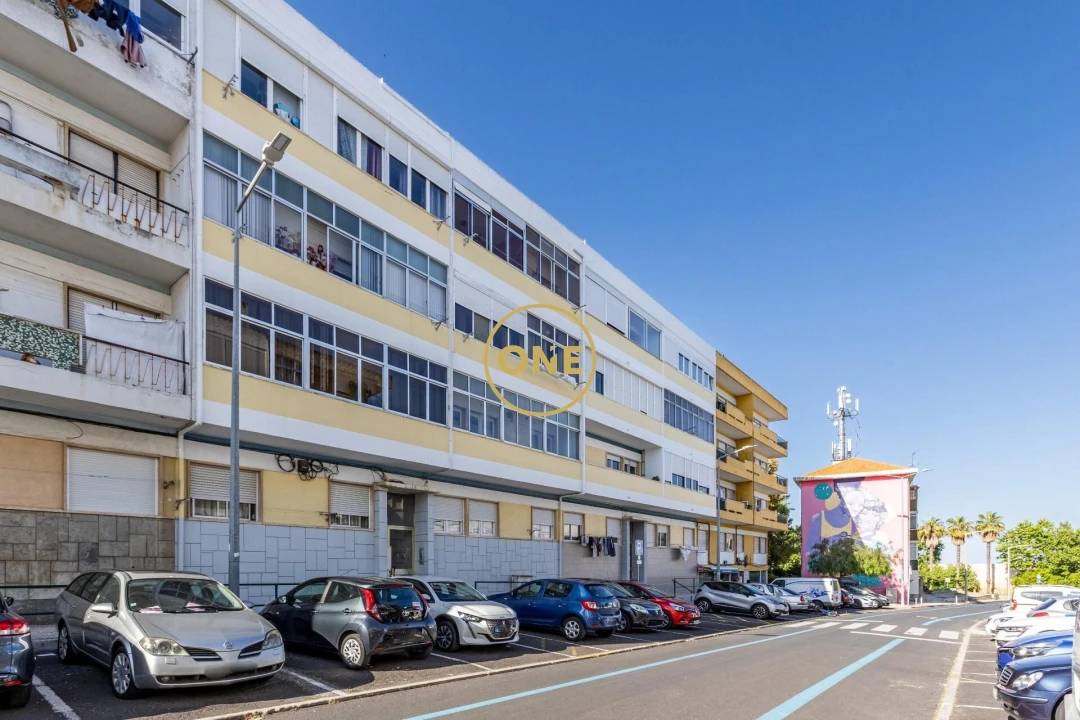 Apartamento T2 para Venda em Sacavém e Prior Velho Foto 23