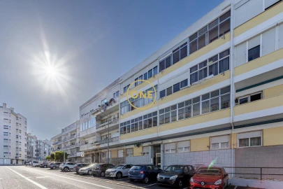 Apartamento T2 para Venda em Sacavém e Prior Velho