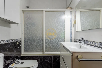 Apartamento T2 para Venda em Sacavém e Prior Velho