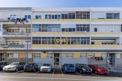 Apartamento T2 para Venda em Sacavém e Prior Velho