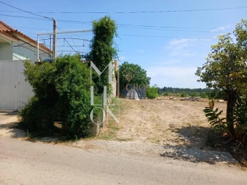 Moradia T3 para Venda em Ouca