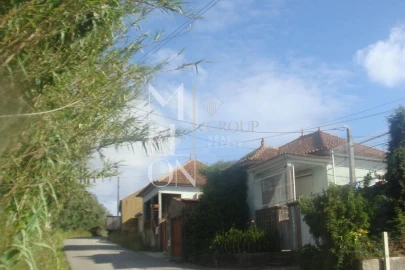 Moradia T3 para Venda em Ouca