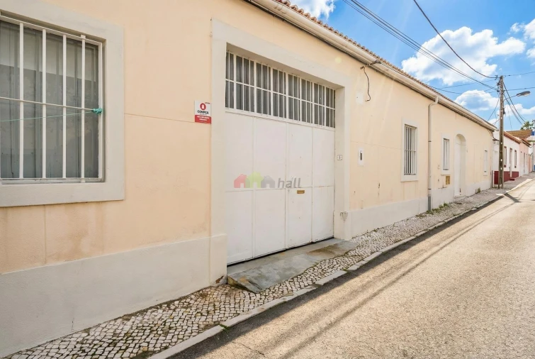 Armazém para Arrendamento em Sarilhos Grandes Foto 3