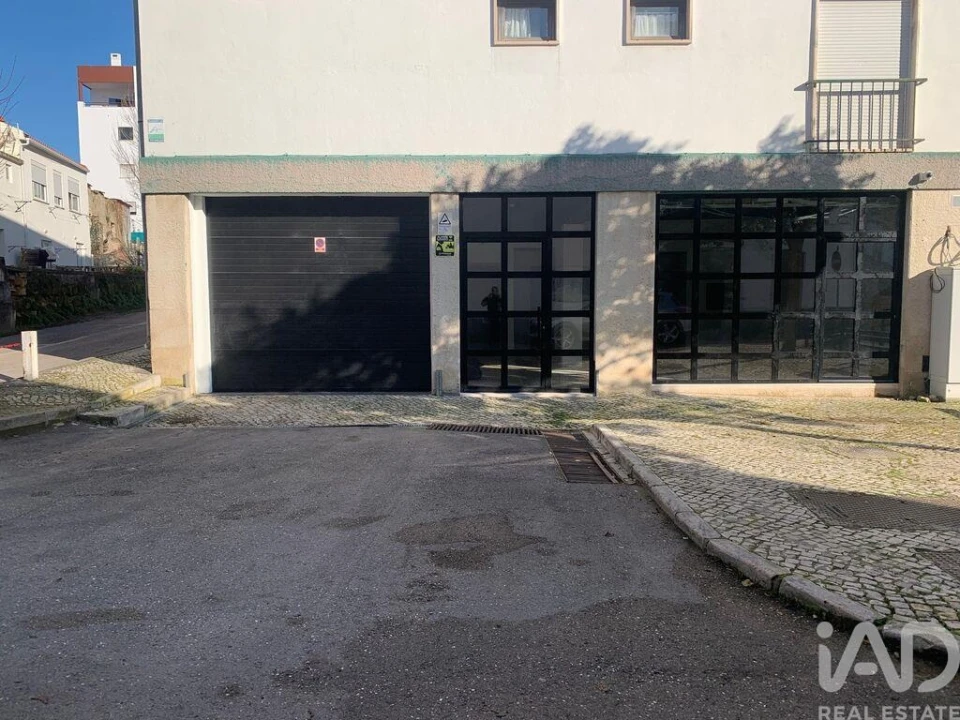 Loja para Venda em Torres Novas (Santa Maria, Salvador e Santiago) Foto 1