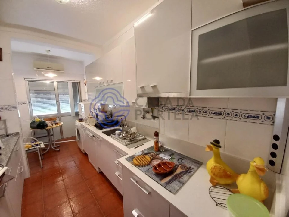 Apartamento T2 para Venda em Serra e Junceira Foto 1