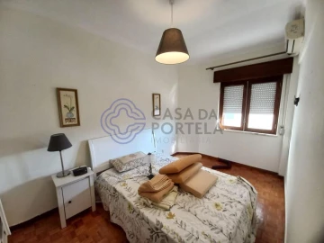 Apartamento T2 para Venda em Serra e Junceira