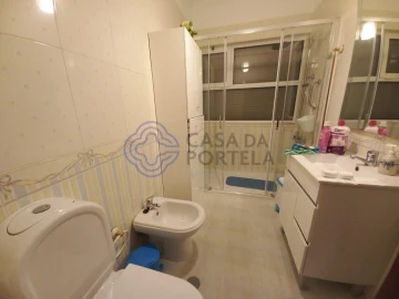 Apartamento T2 para Venda em Serra e Junceira