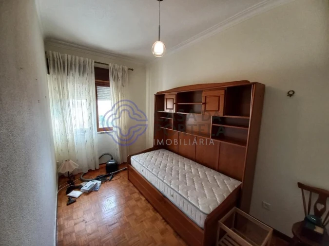 Apartamento T2 para Venda em Serra e Junceira Foto 11