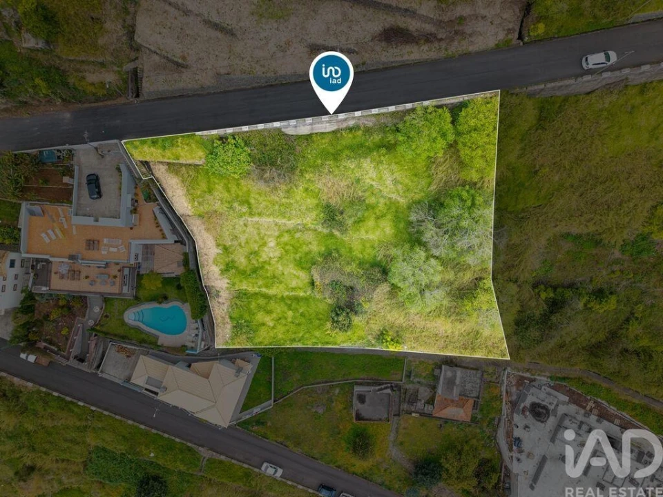 Terreno para Venda em Arco da Calheta Foto 7