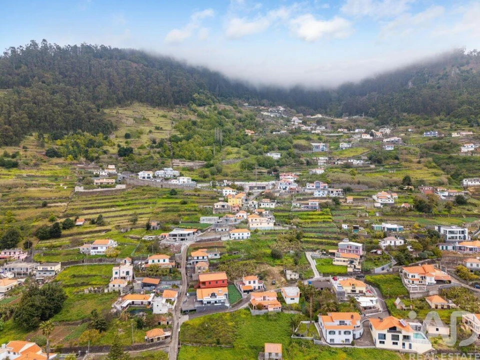 Terreno para Venda em Arco da Calheta Foto 5