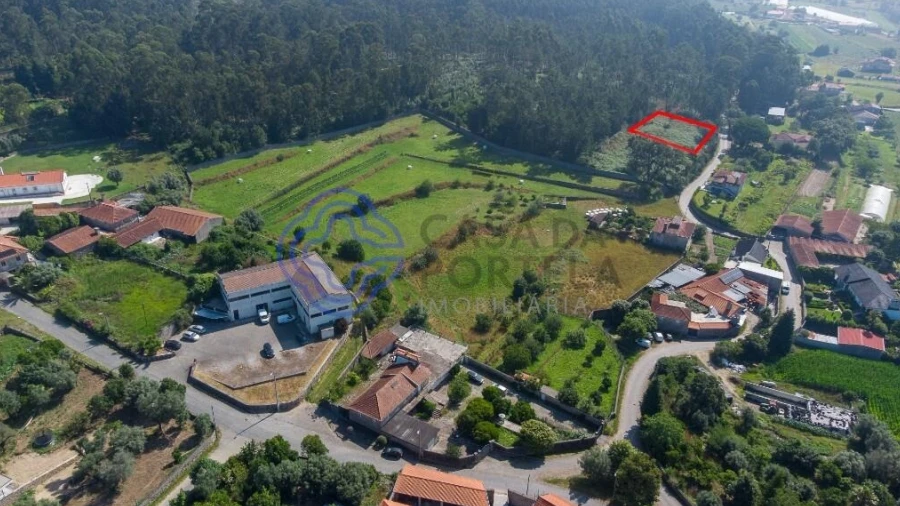 Terreno para Venda em Creixomil e Mariz