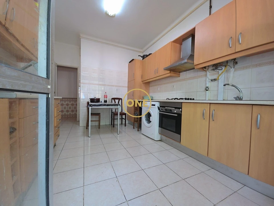 Apartamento T2 para Venda em Laranjeiro e Feijó Foto 19