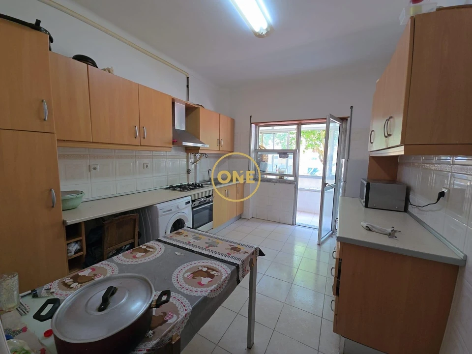 Apartamento T2 para Venda em Laranjeiro e Feijó Foto 4