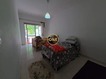 Apartamento T2 para Venda em Laranjeiro e Feijó