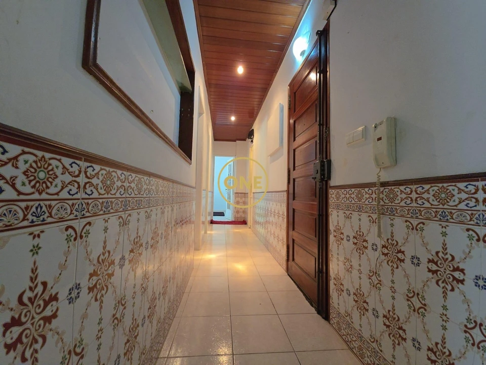 Apartamento T2 para Venda em Laranjeiro e Feijó Foto 8