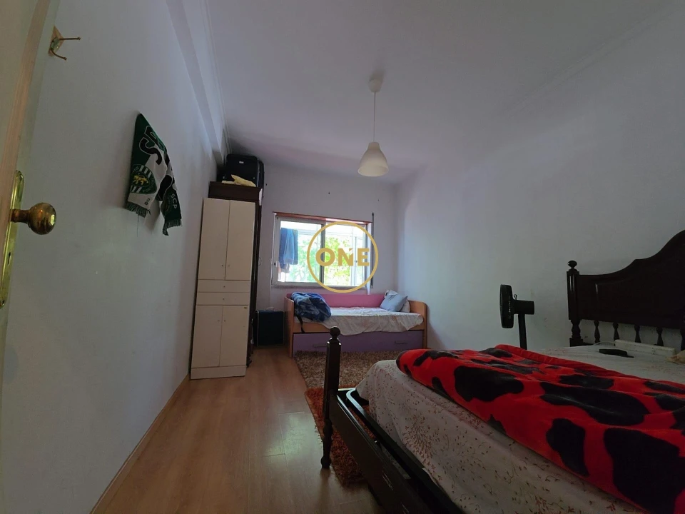 Apartamento T2 para Venda em Laranjeiro e Feijó Foto 13