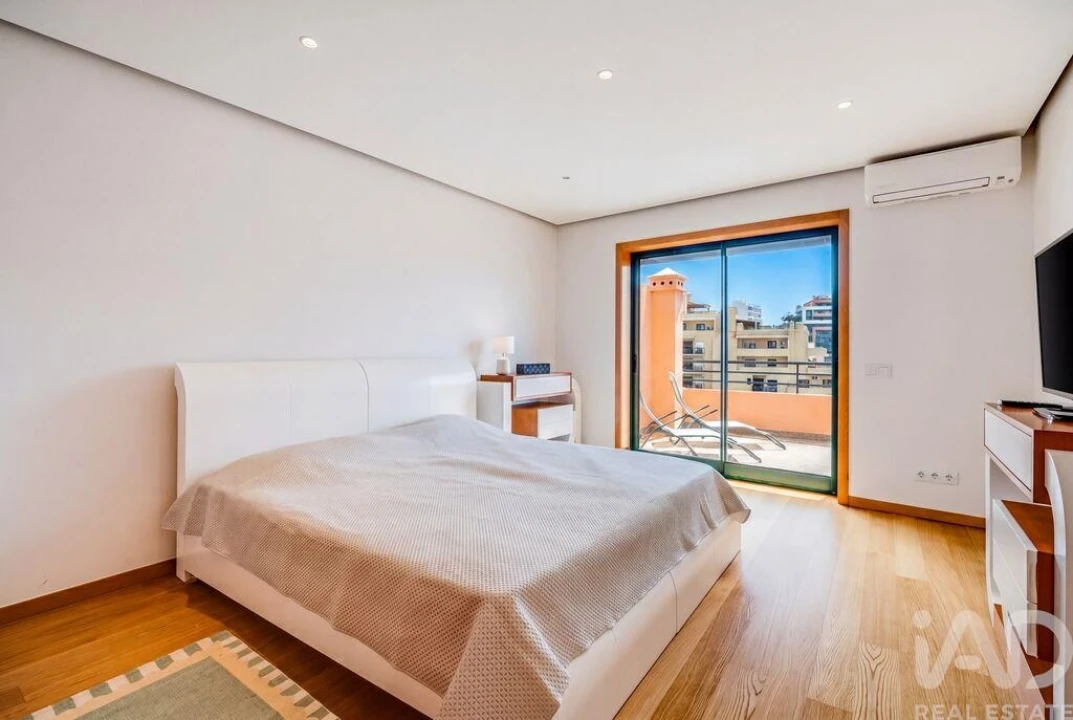 Apartamento T3 para Venda em Portimão Foto 29