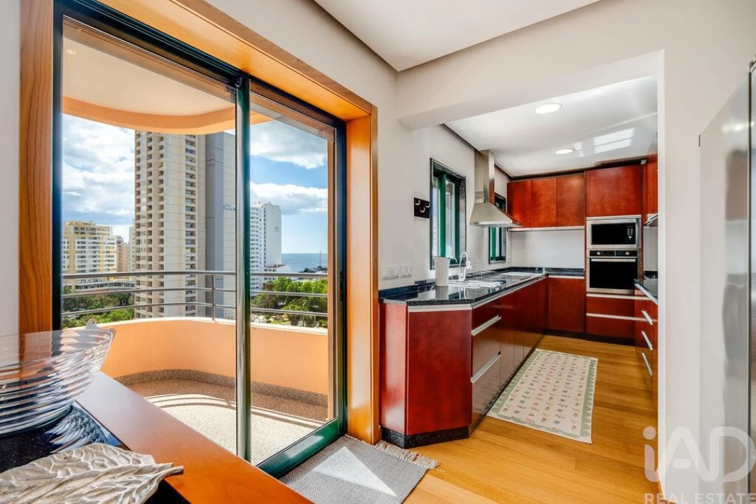 Apartamento T3 para Venda em Portimão Foto 6