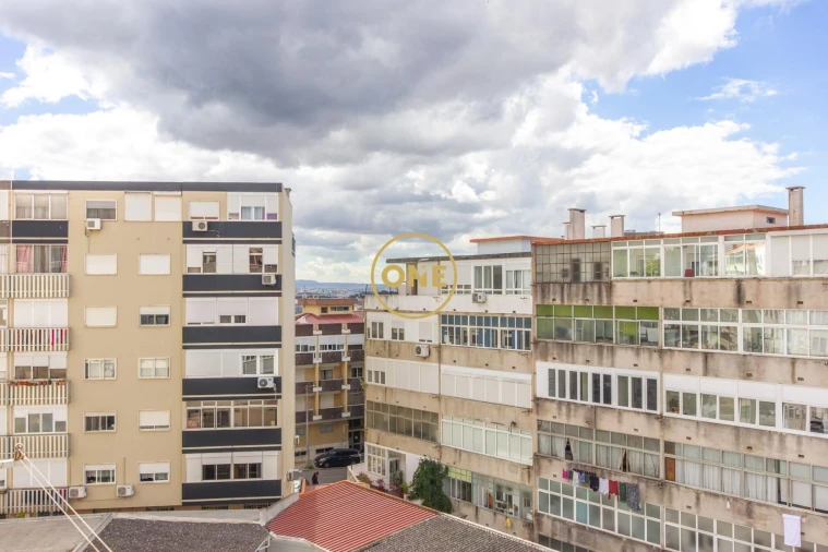 Apartamento T3 para Venda em Almada, Cova da Piedade, Pragal e Cacilhas Foto 22