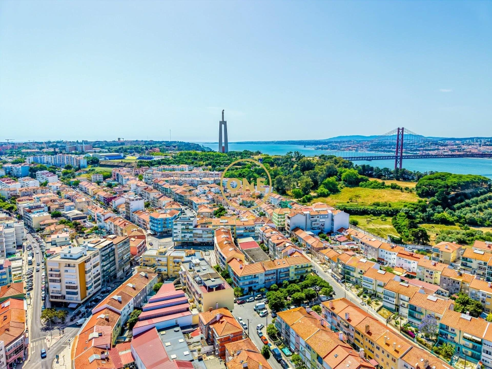 Apartamento T3 para Venda em Almada, Cova da Piedade, Pragal e Cacilhas Foto 34