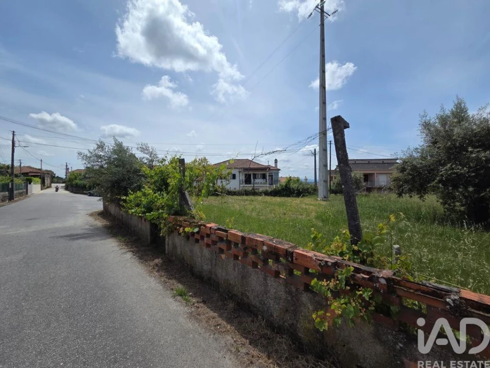 Moradia T4 para Venda em Santa Comba Dão e Couto do Mosteiro Foto 22