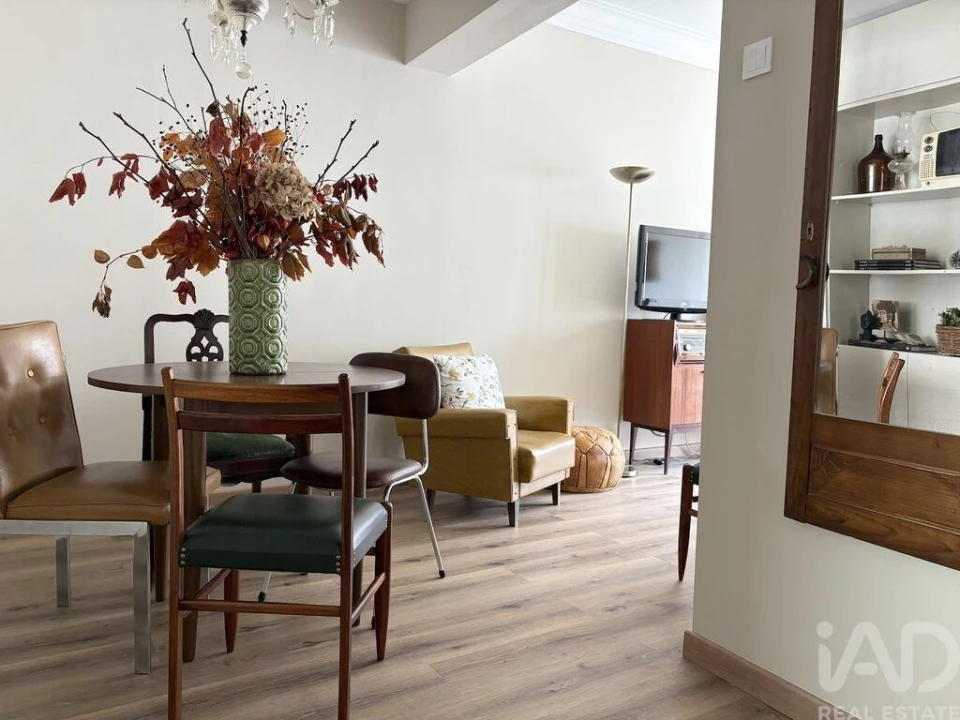 Apartamento T1 para Arrendamento em São Vicente Foto 2