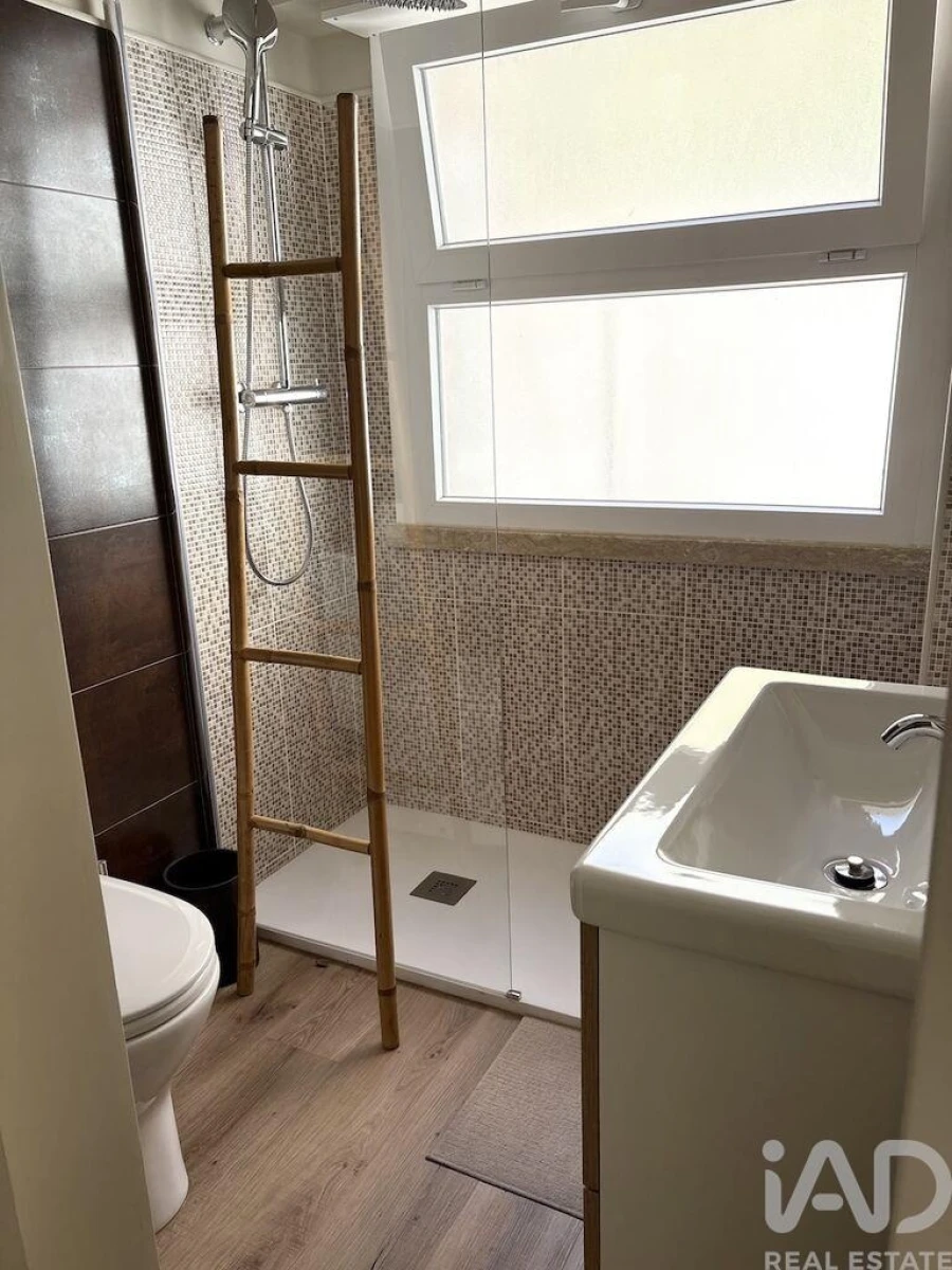 Apartamento T1 para Arrendamento em São Vicente Foto 8