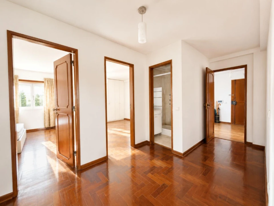 Apartamento T3 para Venda em Santo Antonio dos Olivais Foto 3