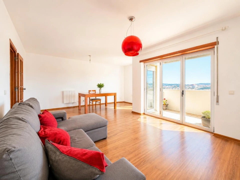 Apartamento T3 para Venda em Santo Antonio dos Olivais Foto 4
