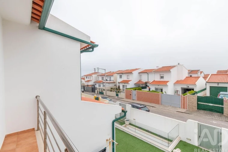 Moradia T4 para Venda em Nazare Foto 15