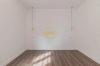 Apartamento T2 para Venda em Baixa da Banheira e Vale da Amoreira