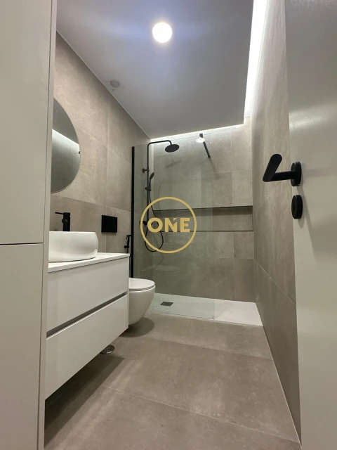 Apartamento T2 para Venda em Baixa da Banheira e Vale da Amoreira