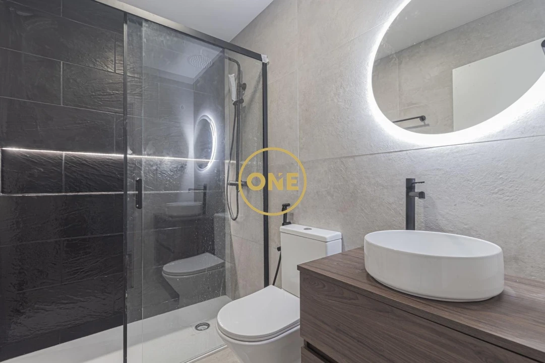 Apartamento T2 para Venda em Baixa da Banheira e Vale da Amoreira Foto 6