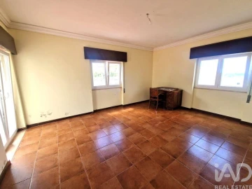 Moradia T4 para Venda em Carreço