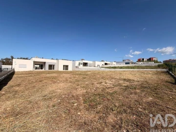 Moradia T4 para Venda em Leiria, Pousos, Barreira e Cortes