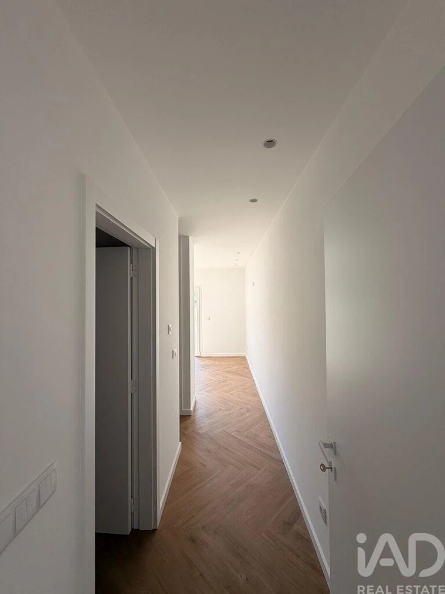 Moradia T4 para Venda em Leiria, Pousos, Barreira e Cortes Foto 6