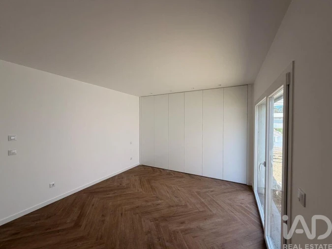 Moradia T4 para Venda em Leiria, Pousos, Barreira e Cortes Foto 12