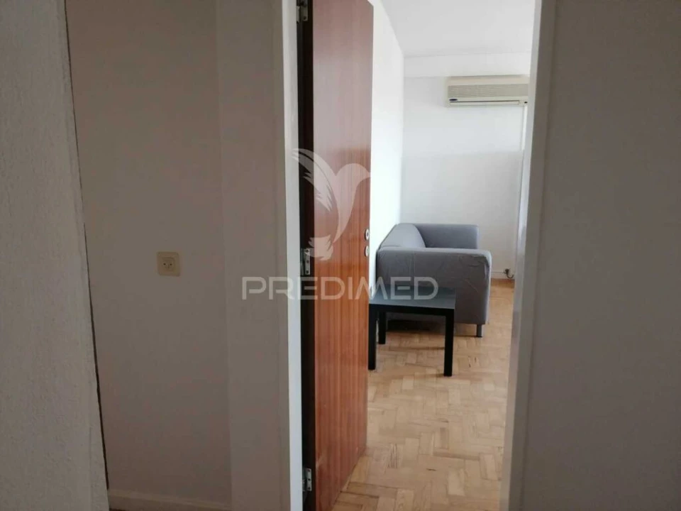 Apartamento T2 para Venda em São Martinho Foto 4