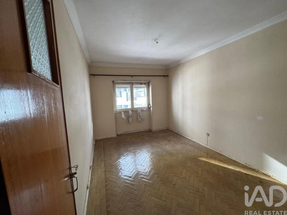 Apartamento para Venda em Massamá e Monte Abraão Foto 27
