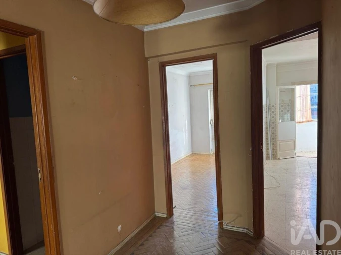 Apartamento para Venda em Massamá e Monte Abraão Foto 5