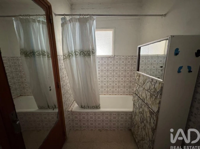 Apartamento para Venda em Massamá e Monte Abraão Foto 32